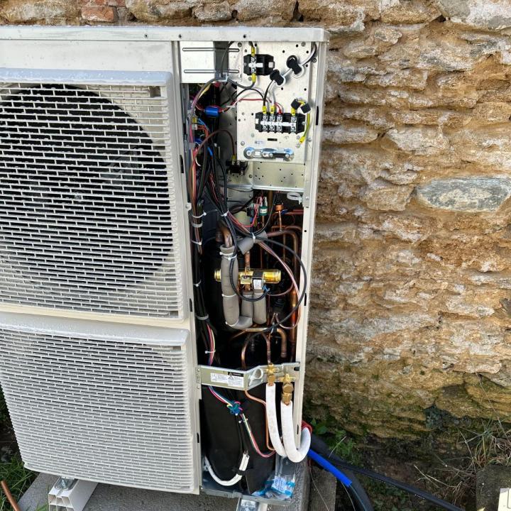 Nous intervenons dans le secteur de Pornic pour installer des systèmes de ventilation double flux performants